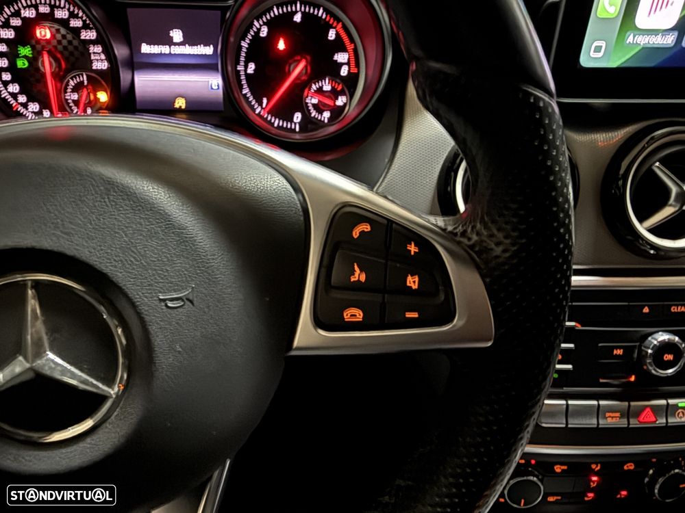 Mercedes-Benz A 180 d AMG Line - 18