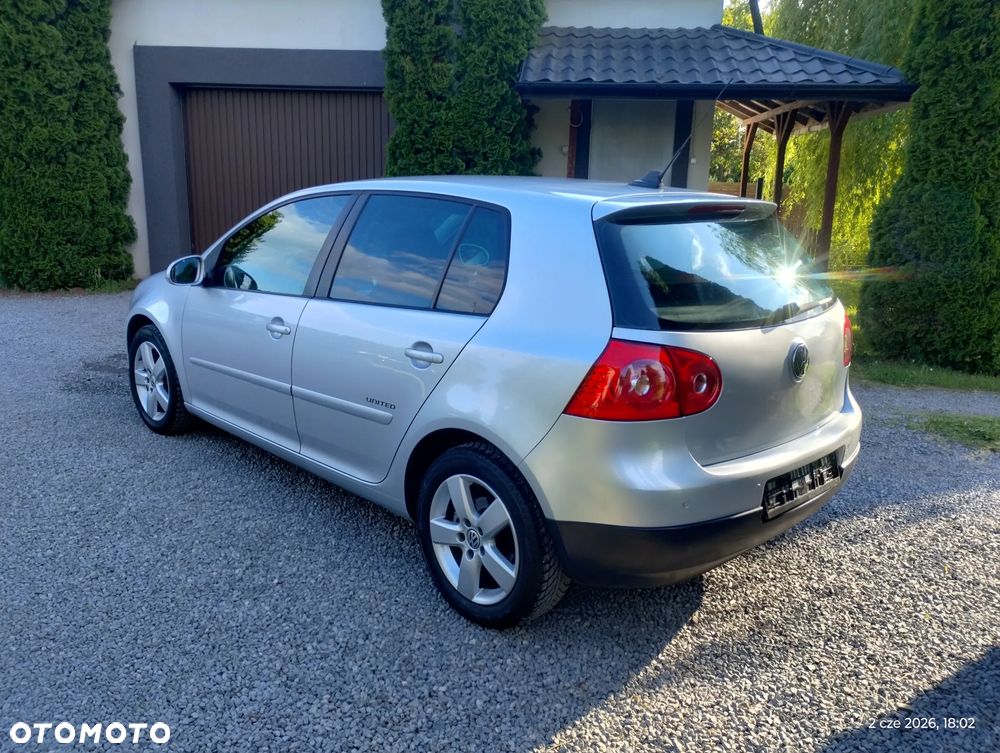 Volkswagen Golf 1.6 United - 11