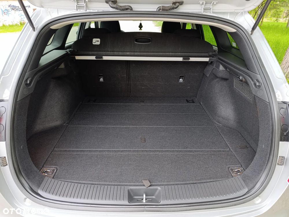 Hyundai i30 1.5 DPI Classic + - 19