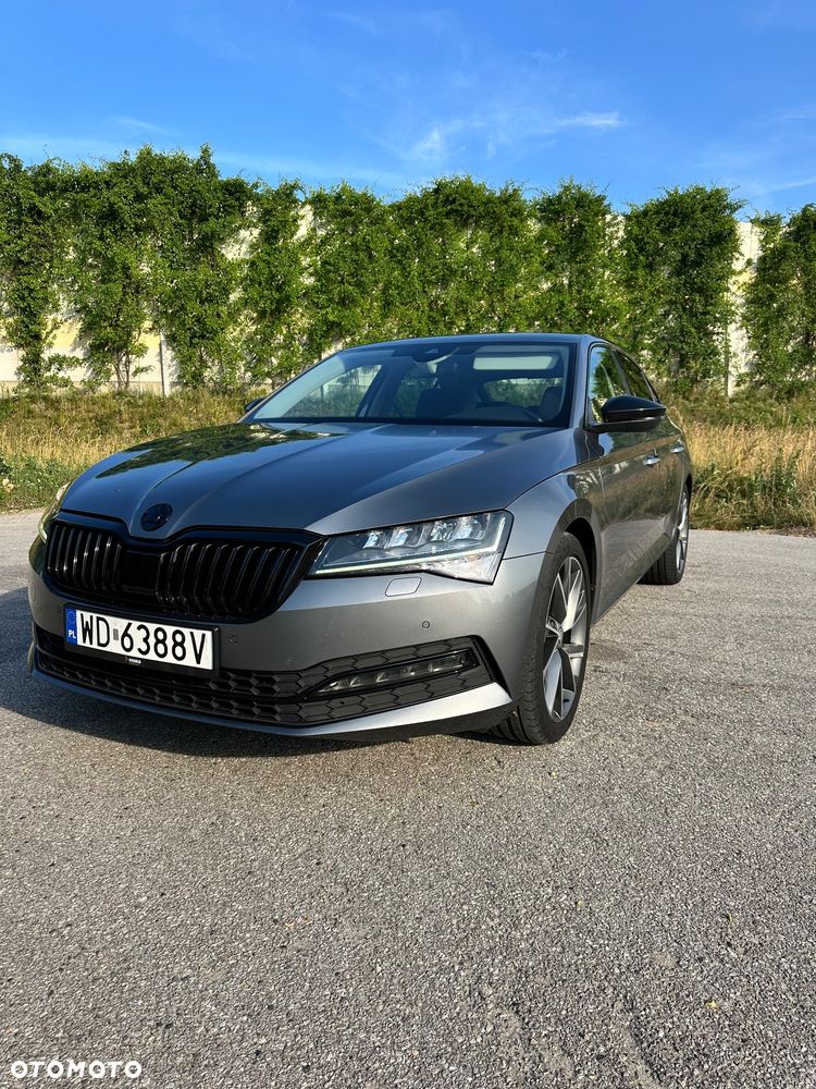 Skoda Superb 2.0 TDI SCR Style DSG - 4