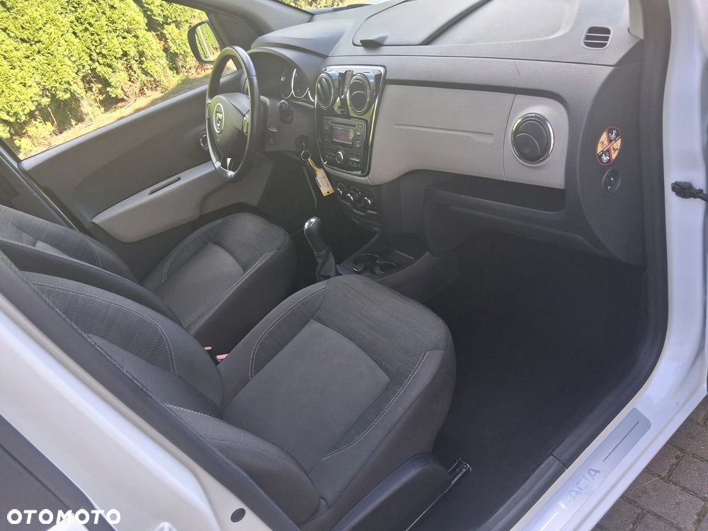 Dacia Lodgy 1.6 SCe Laureate S&S - 27