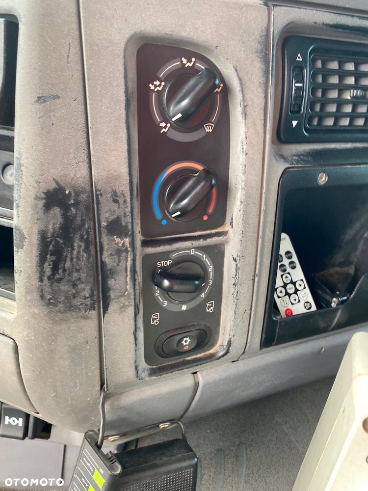 Renault Premium 320 SKRAPIARKA DO ASFALTU RINCHEVAL - 27