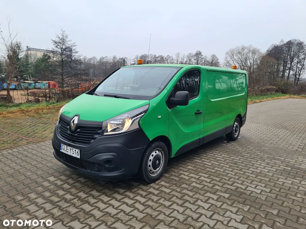 Renault TRAFIC - 2
