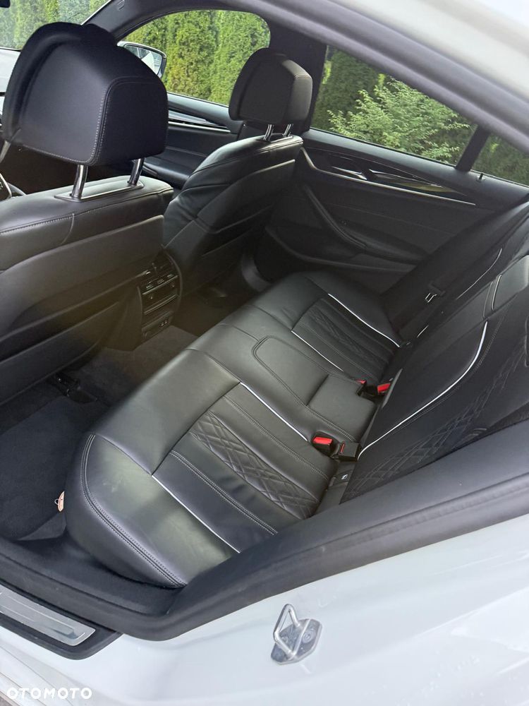 BMW Seria 5 520d xDrive MHEV Sport Line sport - 10