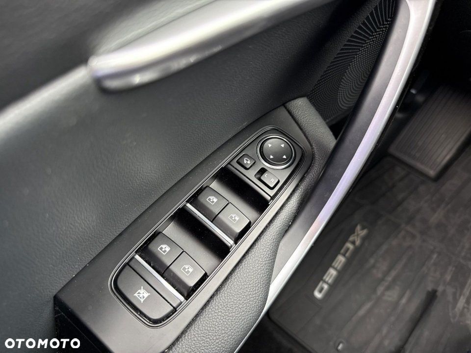 Kia XCeed - 14