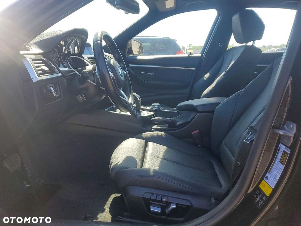 BMW Seria 3 330i xDrive M Sport - 7