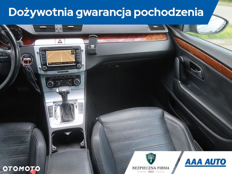 Volkswagen Passat CC - 9