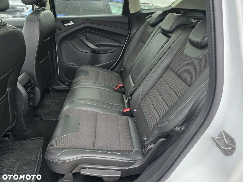 Ford Kuga 2.0 TDCi 4WD Titanium - 26