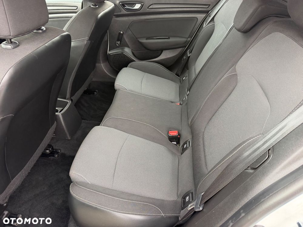 Renault Megane TCe 140 GPF INTENS - 15