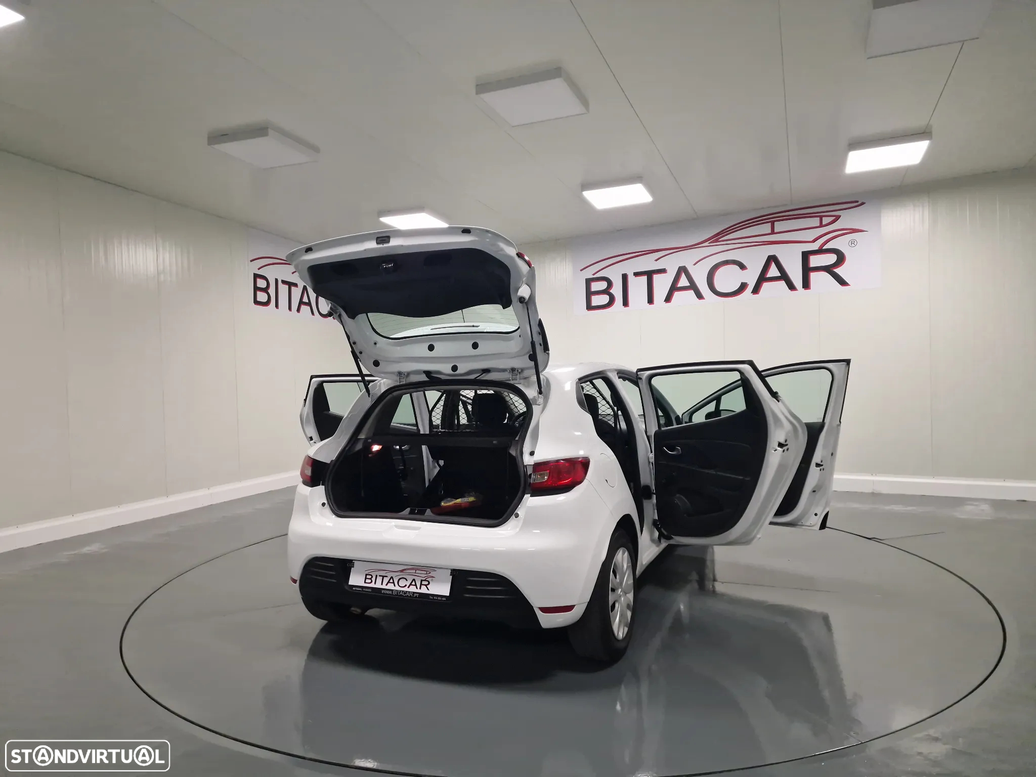 Renault CLIO SOCIETE 1.5 DCI ZEN IVA DEDUTIVEL - 32