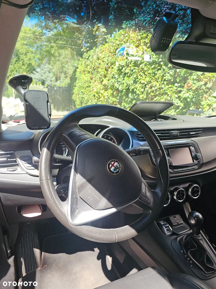 Alfa Romeo Giulietta 1.4 TB MultiAir Exclusive TCT - 6