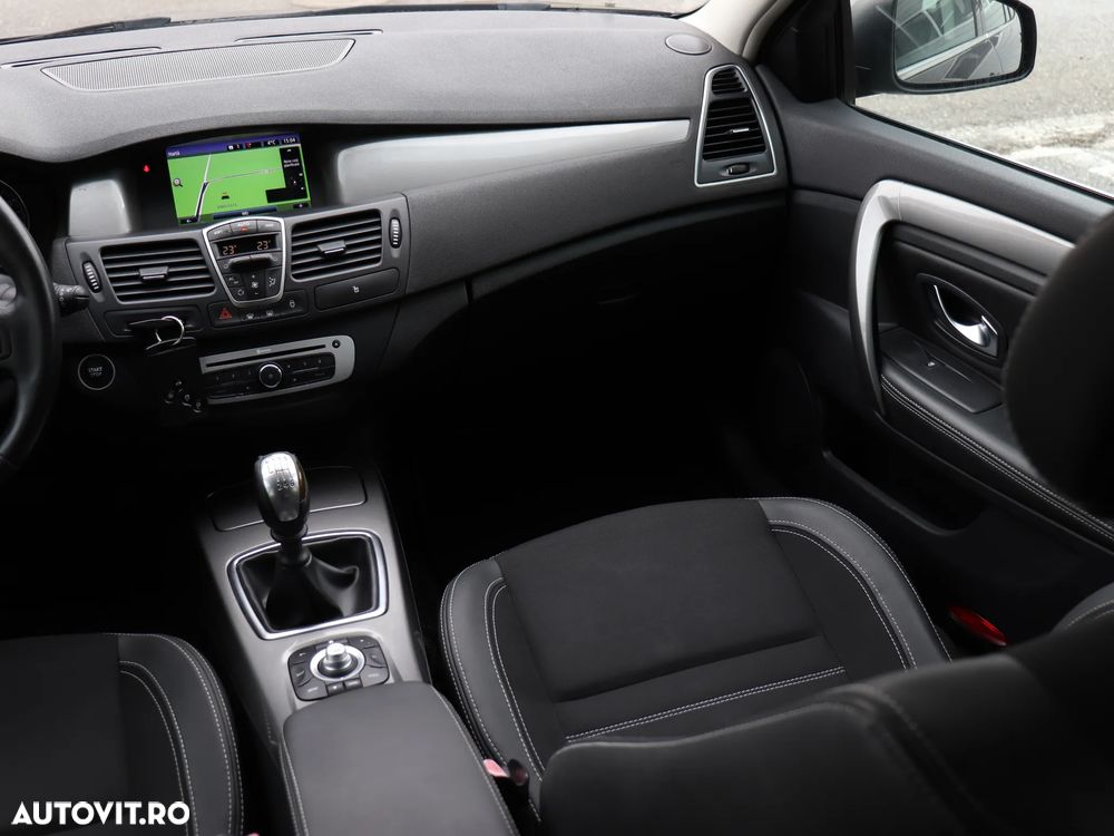 Renault Laguna dCi 110 FAP Limited - 24