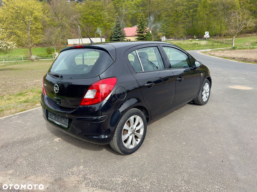 Opel Corsa 1.4 16V Active - 3