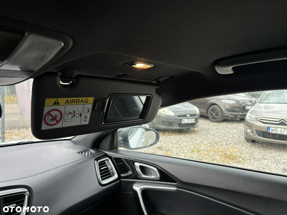 Kia ProCeed 1.4 T-GDI GT Line - 32
