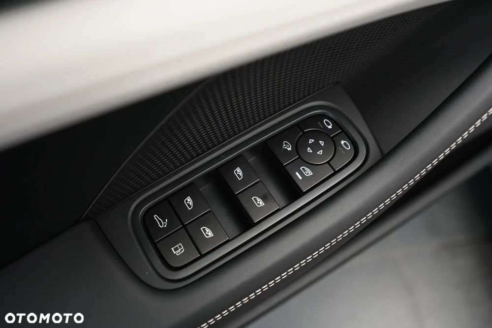 Porsche Panamera - 23