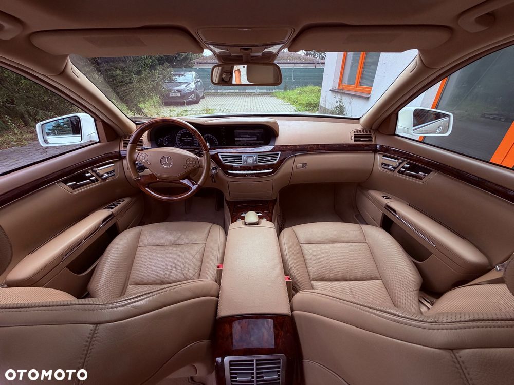 Mercedes-Benz Klasa S 500 4Matic 7G-TRONIC - 13