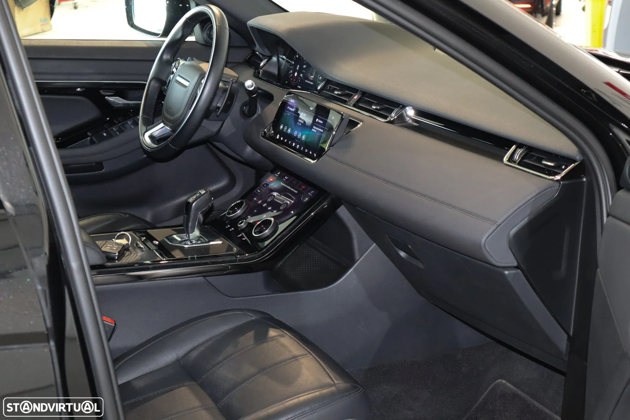 Land Rover Range Rover Evoque 1.5 P300e AWD R-Dynamic Auto - 13