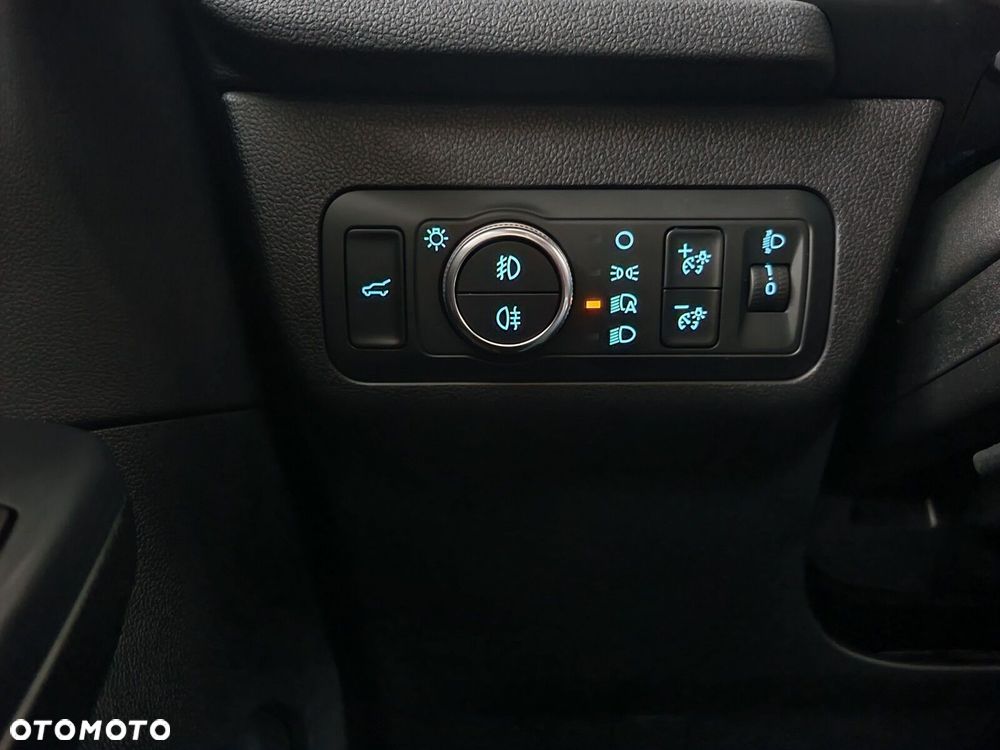 Ford Kuga - 40
