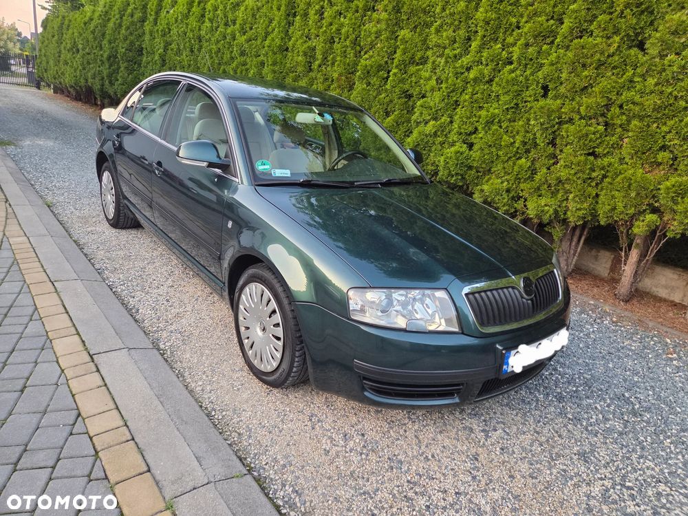 Skoda Superb 2.0 TDI DPF Elegance - 3