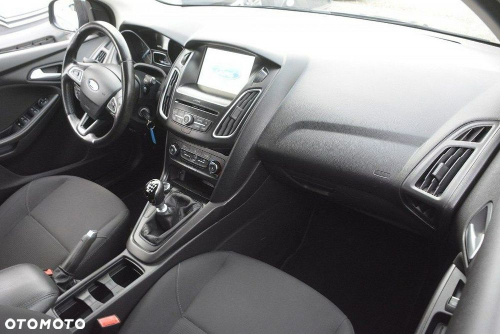 Ford Focus 1.0 EcoBoost Trend Edition Business - 13