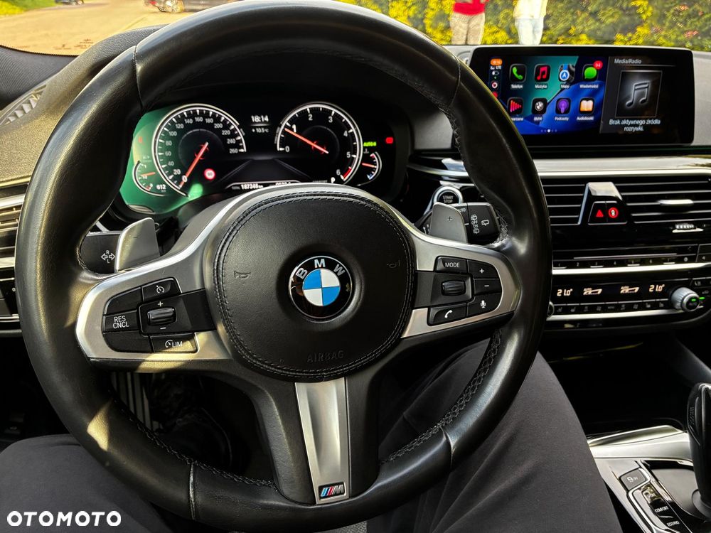 BMW Seria 5 520d Sport Line - 15