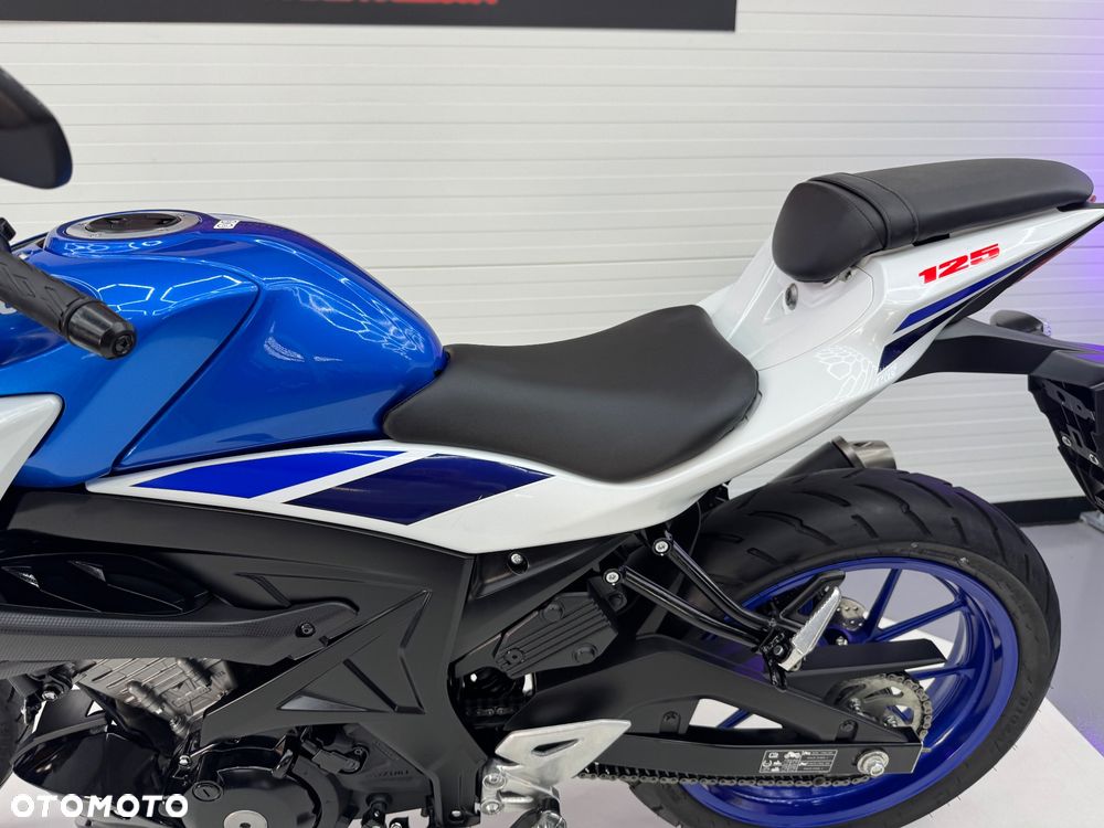 Suzuki GSX - 35