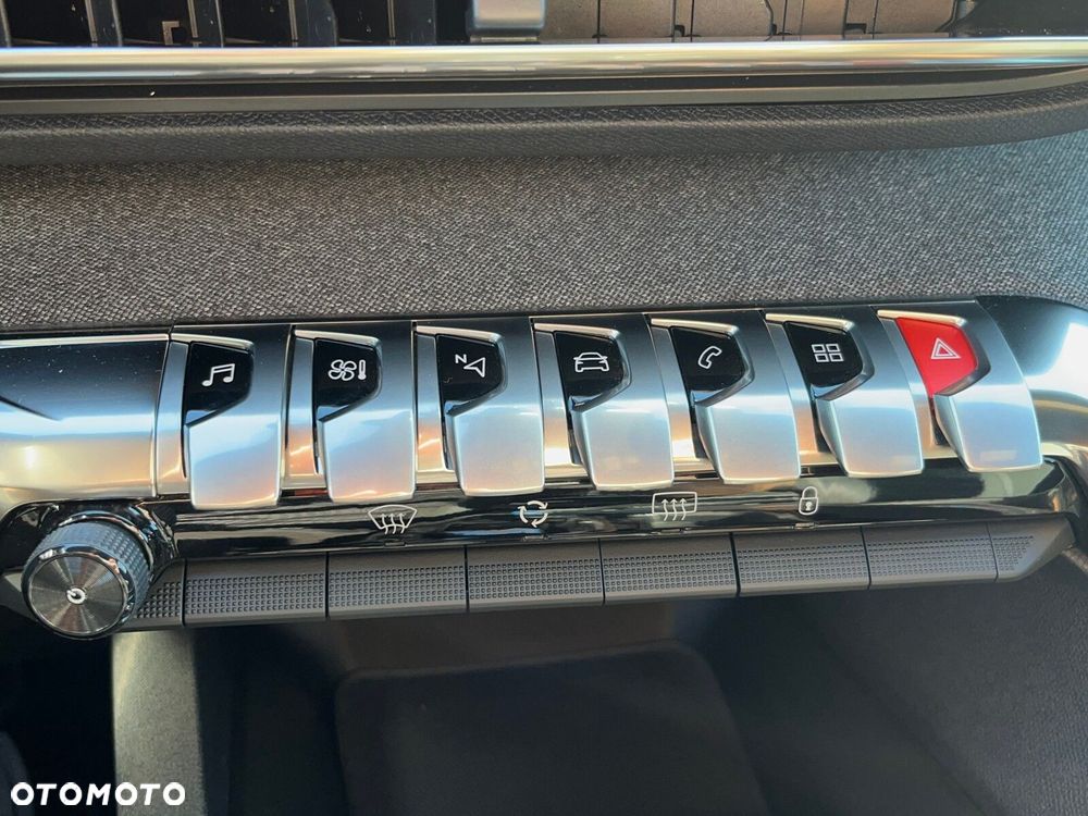 Peugeot 3008 1.6 PureTech GPF GT Line S&S EAT8 - 31