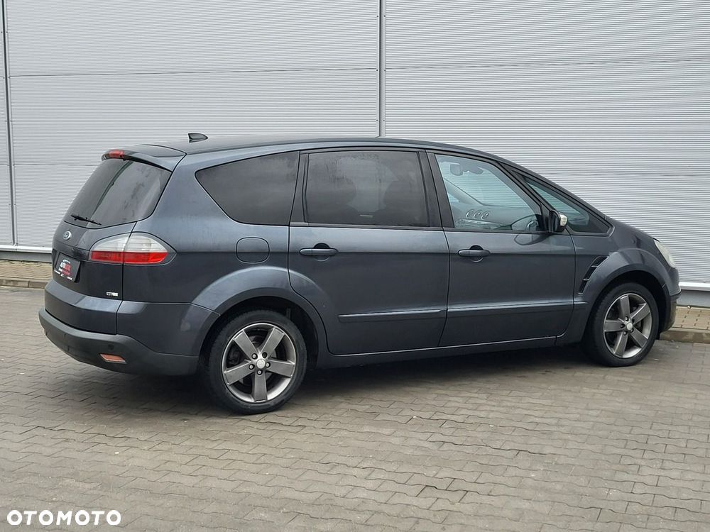 Ford S-Max - 10