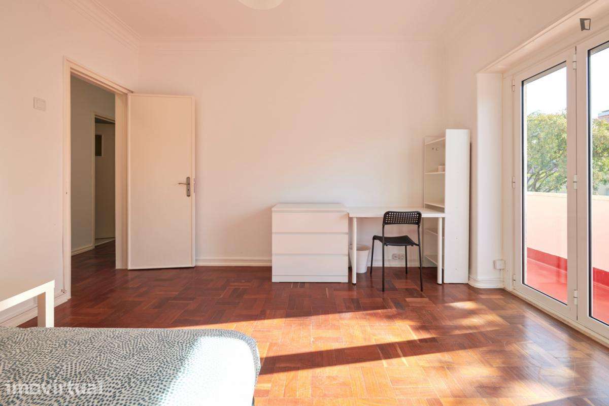 Quarto - localizado em Entrecampos Lisbon - Grande imagem: 4/22