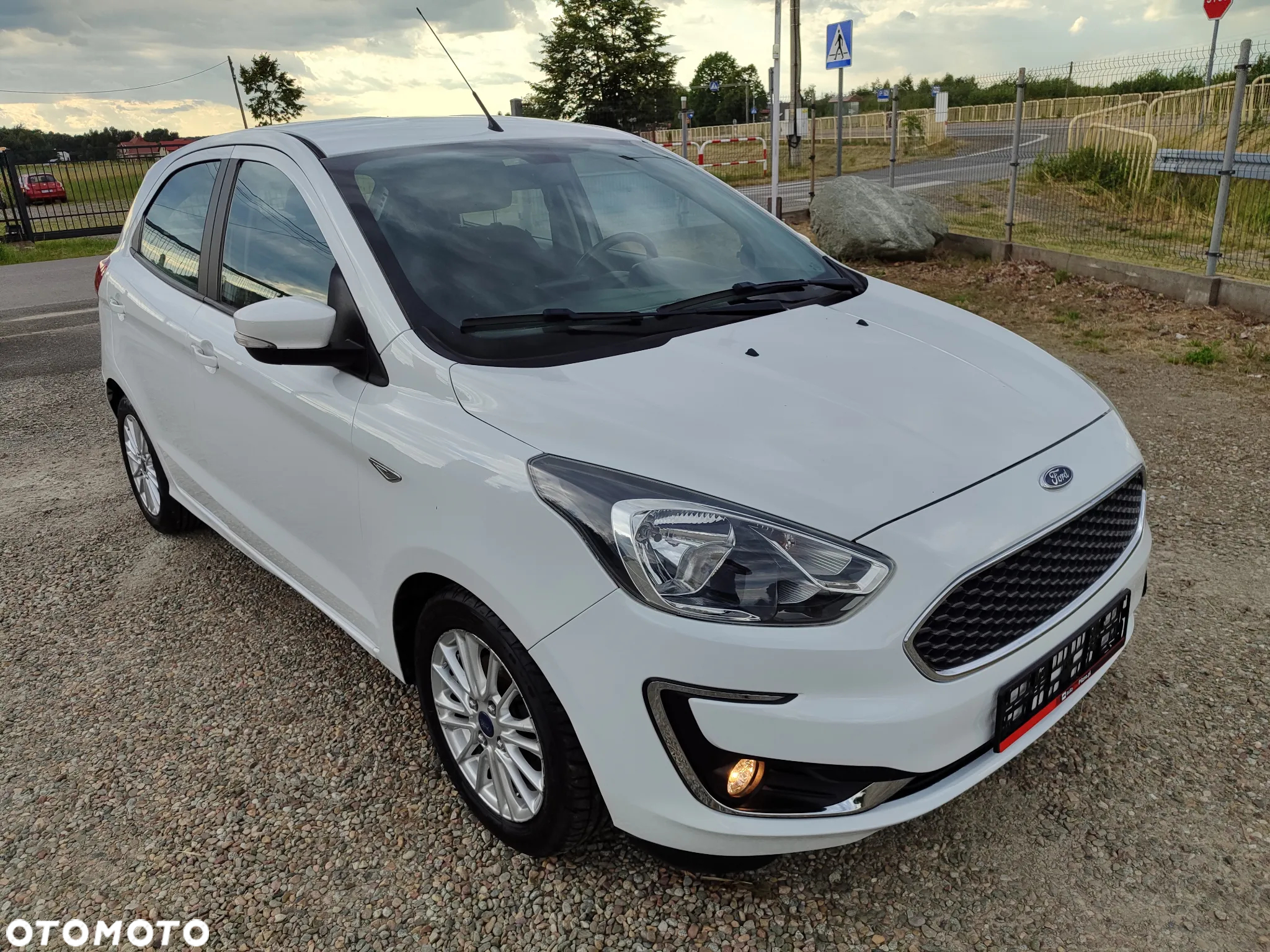 Ford Ka+ 1.2 Ti-VCT White Edition - 2