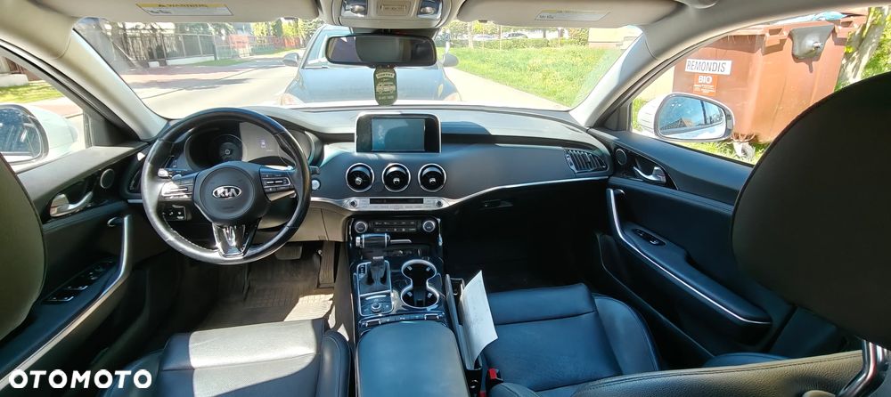 Kia Stinger 2.0 T-GDI XL - 13