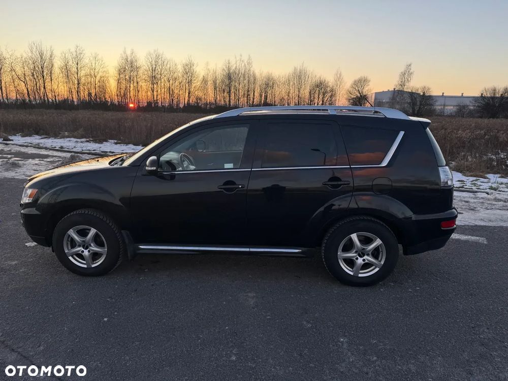 Mitsubishi Outlander 2.0 DID Instyle - 1