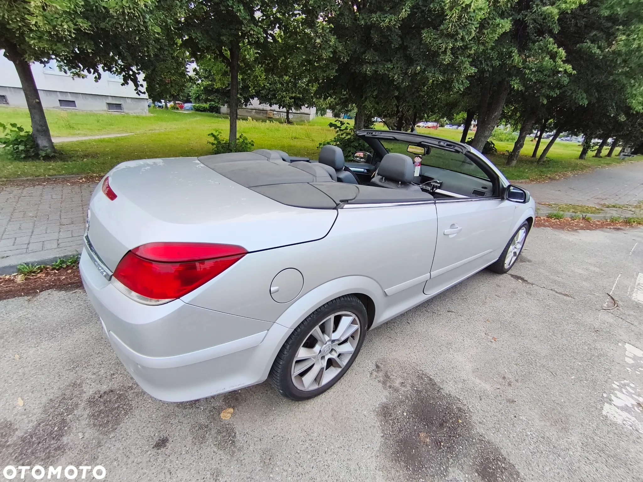 Opel Astra III GTC 1.6 T Sport - 2