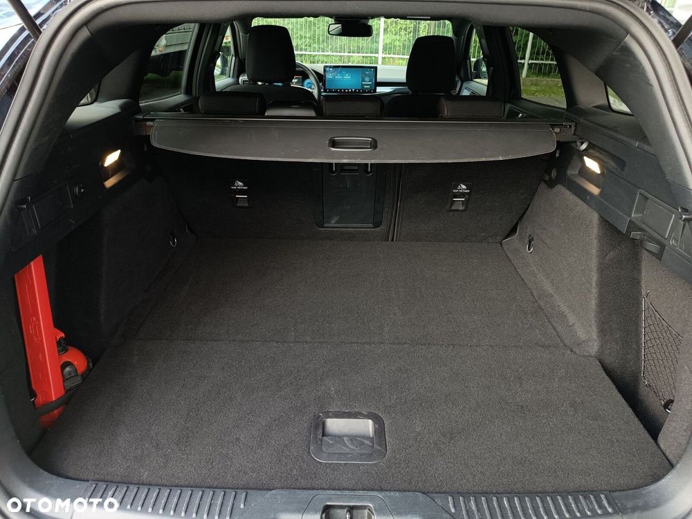 Ford Focus 1.0 EcoBoost mHEV ST-Line X - 33