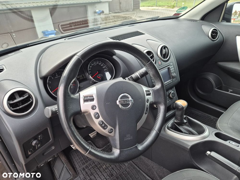Nissan Qashqai - 10