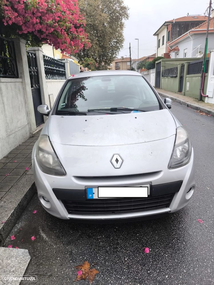 Renault Clio 1.2 16V Dynamique - 1