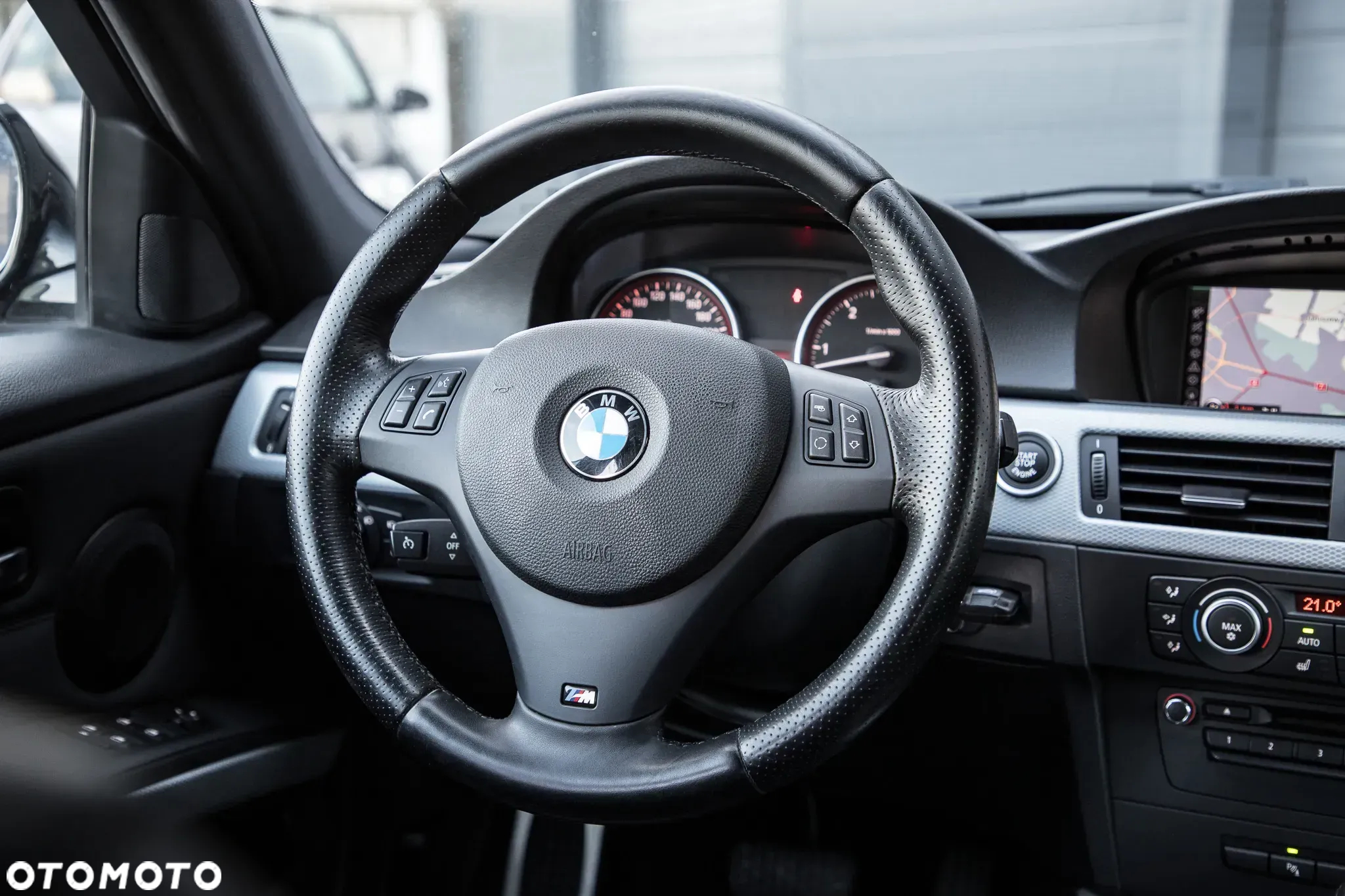 BMW Seria 3 330d xDrive DPF Touring Edition Sport - 30