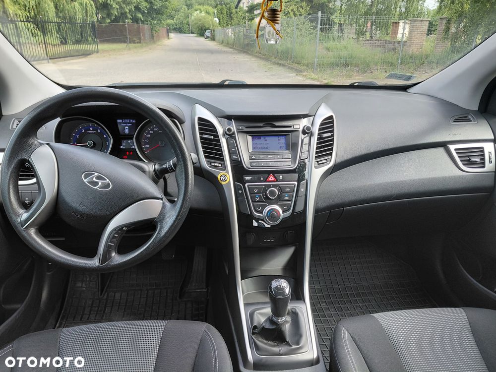 Hyundai i30 1.4 Comfort - 12
