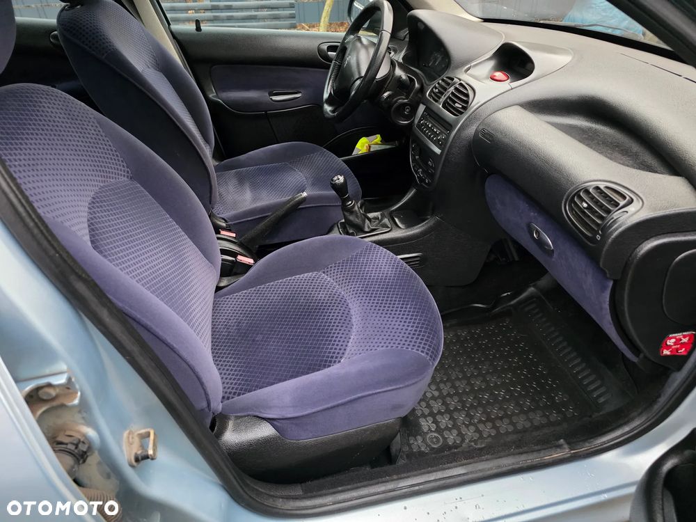 Peugeot 206 75 Quiksilver - 10