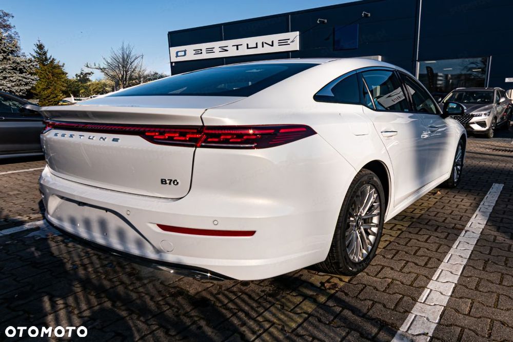 Bestune B70 2.0T Elegance - 6