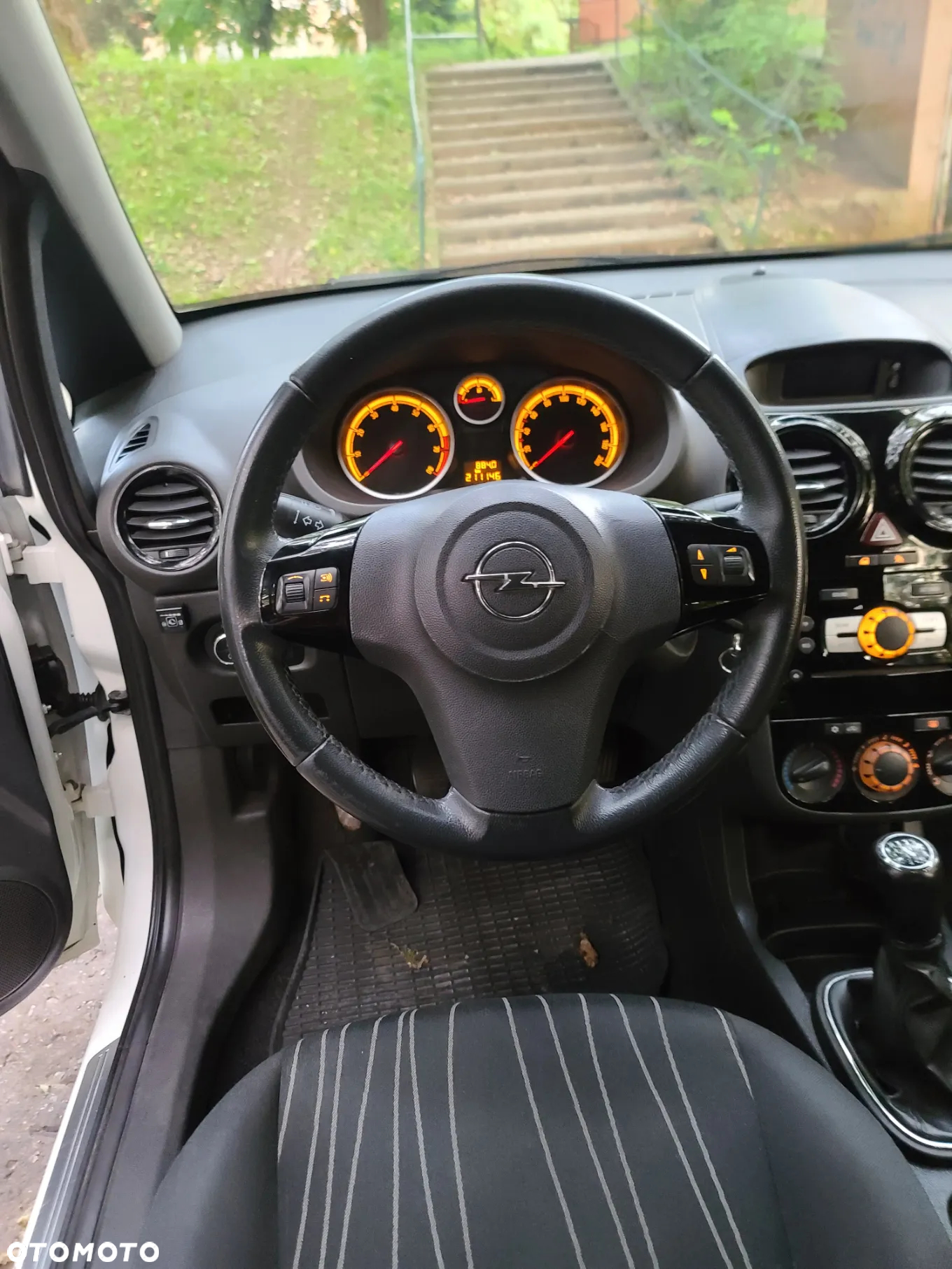 Opel Corsa - 19