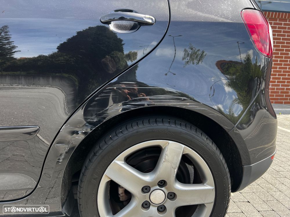 VW Golf Plus 1.9 TDi Confortline - 12