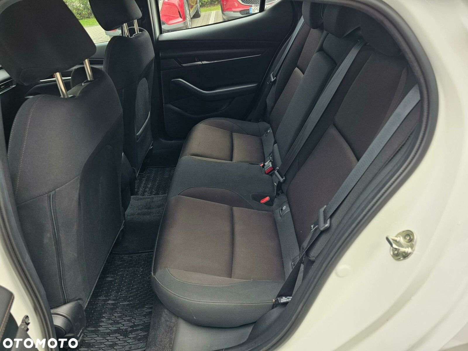 Mazda 3 - 13