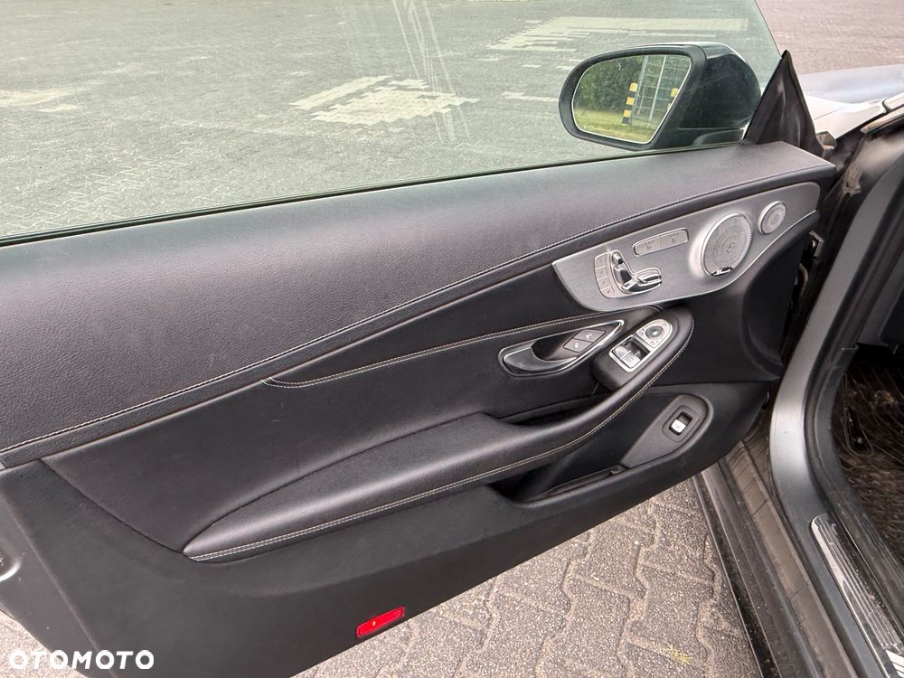 Mercedes-Benz Klasa C AMG 43 4Matic 9G-TRONIC - 20