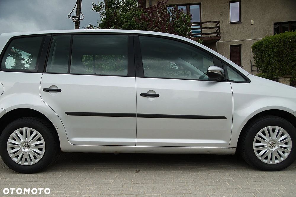 Volkswagen Touran 1.9 TDI Welcome - 10