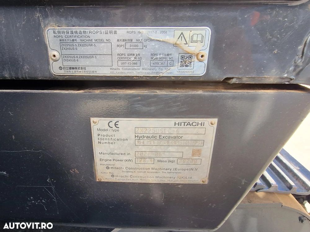 Hitachi ZX225-6, 26,2t, 2021, 2.976h, COMPACT. CUPLA RAPIDA, cupa NOUA, camera spate si laterale, lant 90% ok doar 300h mars, consum mediu 11l/h, ad sapare 7m, motor Isuzu, produs in JAPONIA, revizia efectuata, scaun cu incalzire,CA NOU, PROMOTIE 113.900 EUR - 35