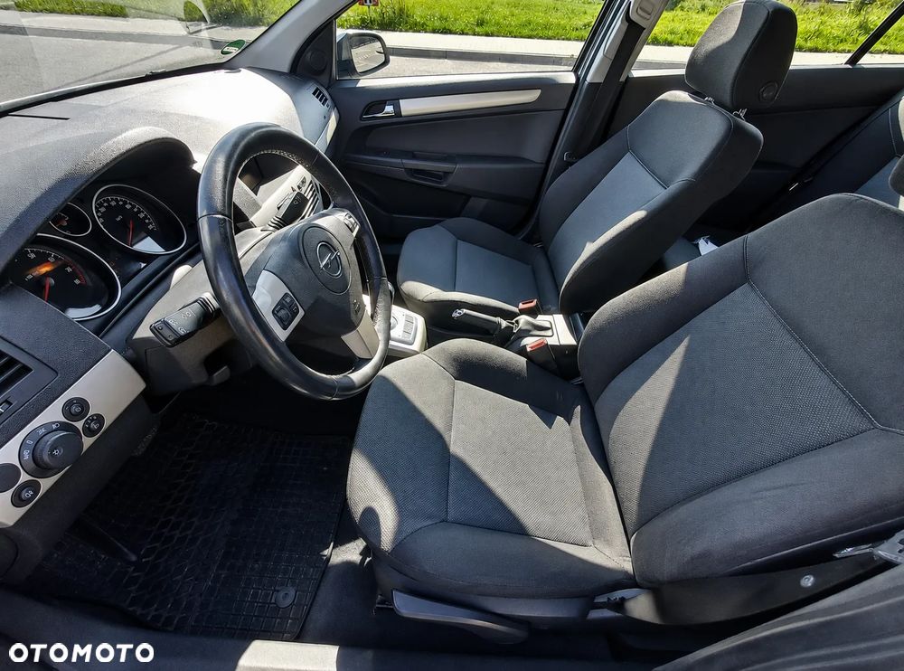 Opel Astra - 16