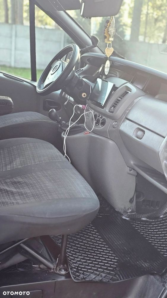 Opel Vivaro - 9
