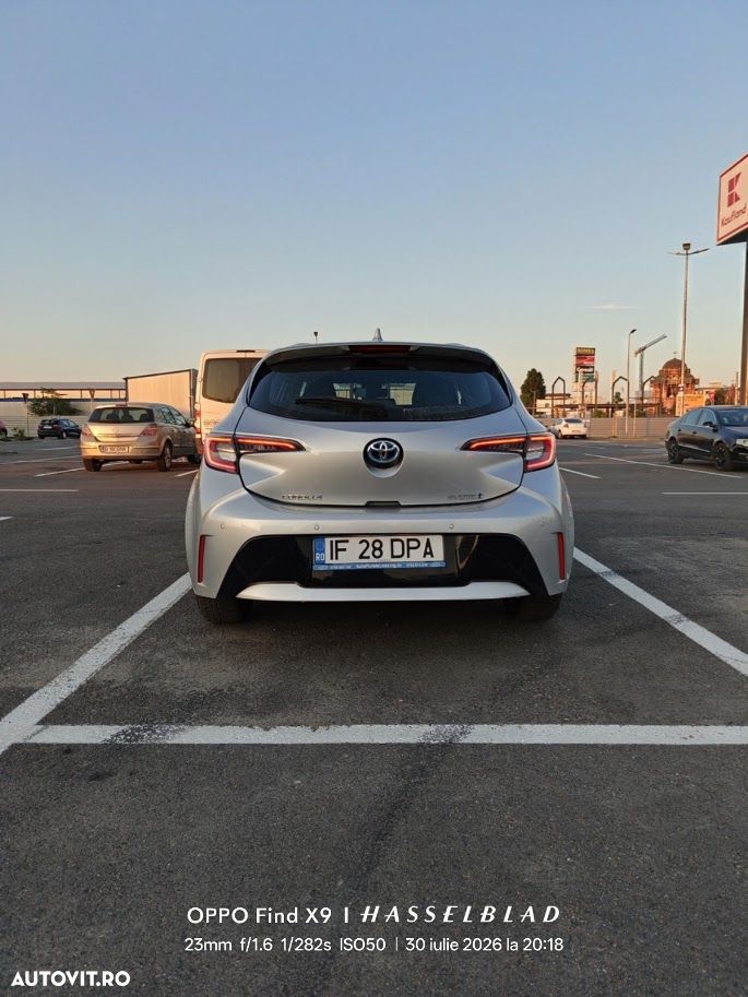 Toyota Corolla 1.8 HSD Business - 2