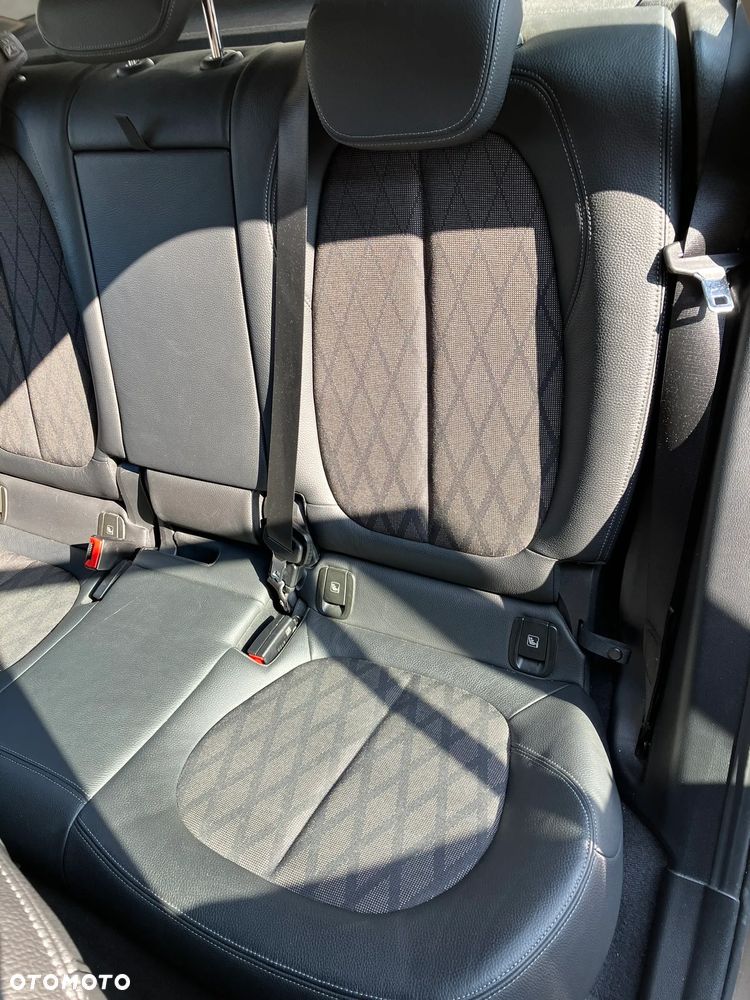 BMW X1 sDrive18i xLine - 10